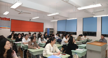 【弘文•科研】 AI大模型和智能体在教育行业的实践——人工智能+教育新升级