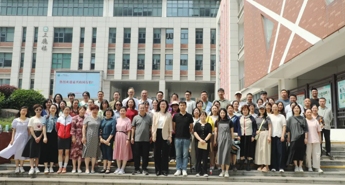 【湖畔·来客】校际交流促发展 携手共进谱新篇 ——嘉兴凤桥镇中学、秀州中学教师走进石湖中学