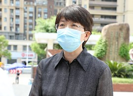 苏州市教育局局长周志芳一行督查石湖中学校园复课准备工作