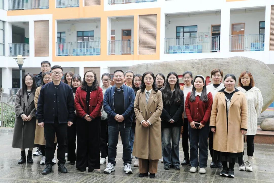 【发现·教研】潜精研思 追光前行——吴中区初三道德与法治学科备课组长会议暨“傅冬梅名师工作室”启动活动顺利开展