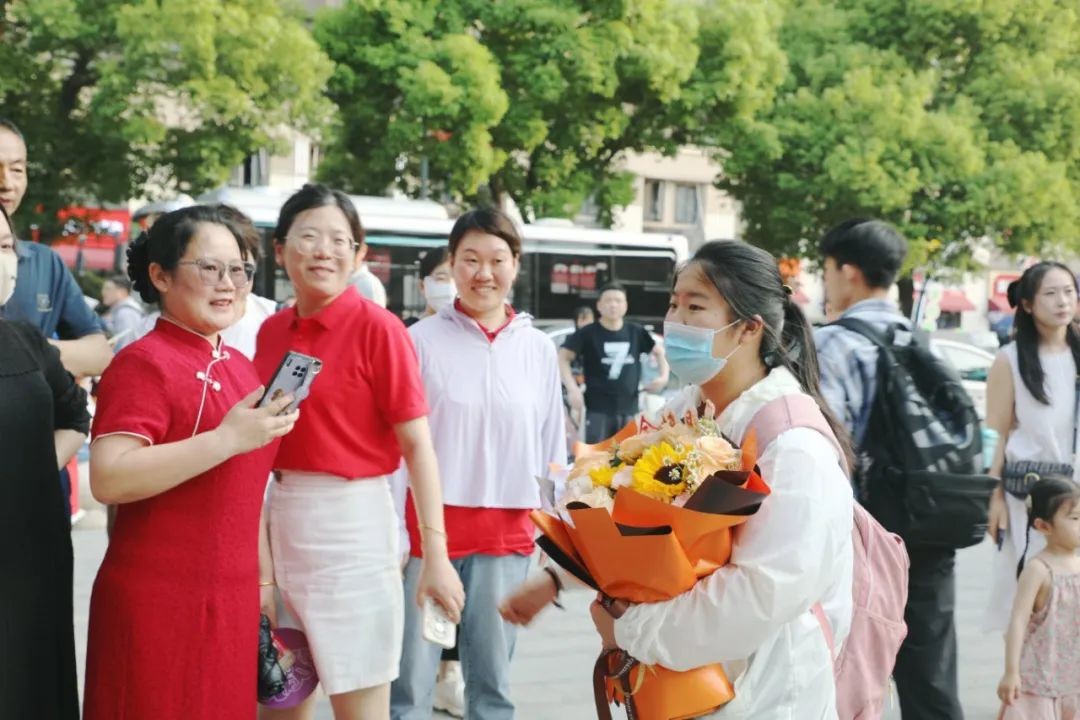 圆满收官：福启新篇，望君前程锦绣，登科荣归!