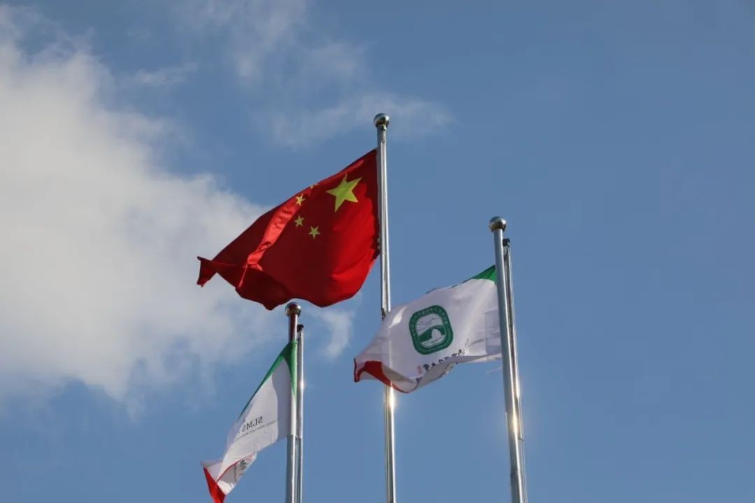 【求索·要闻】十年奋进 十载风华 ——石湖中学举行高质量发展汇报之升校旗主题仪式