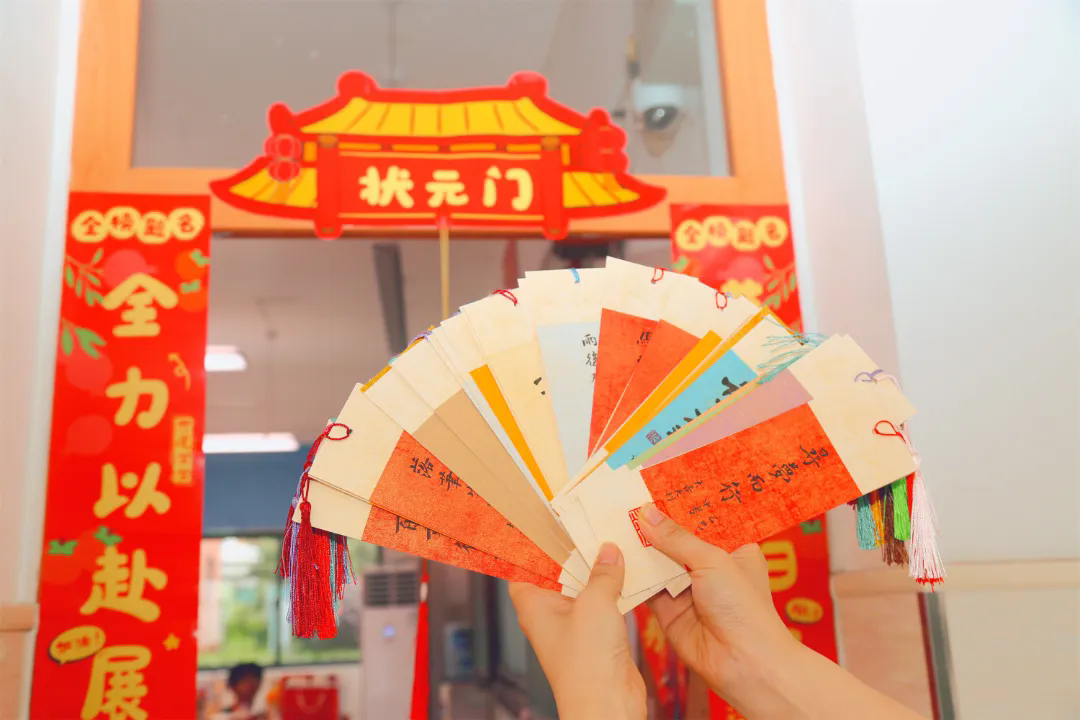 【向恒·德育】折桂六月待凯旋 一举夺魁启新程——石湖中学举行2025届初三学子中考送考活动