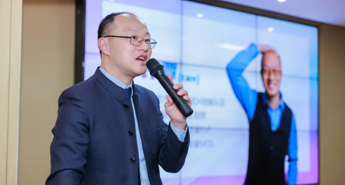 【向恒·德育】 探索智能教学新路径，AI赋能教育新生态——石湖中学开展AI赋能教育教学专题培训