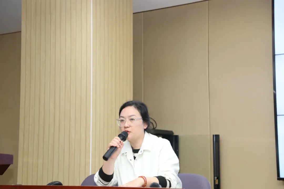 【弘文•科研】以例启思研无界，以智育人行致远