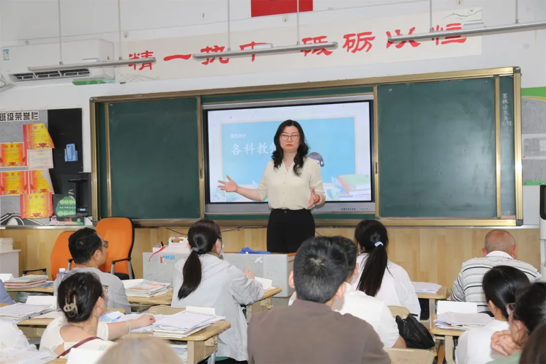 【护航·共育】同心聚力育成长  携手护航青春期——石中家长乐学堂第25期暨期中家长会温暖落幕