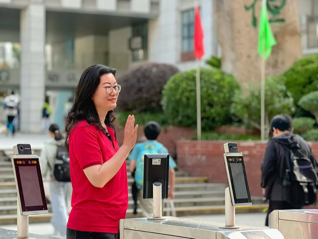 以梦为桨 逐光而上｜2026中考启幕，石中少年执笔赴荣光